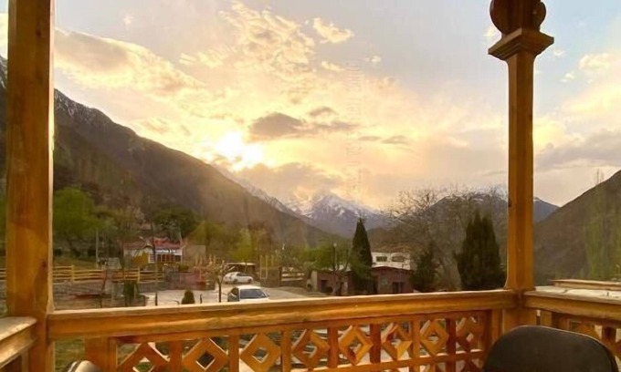 Hunza Hotel | Dumani Nagar Hotel & Resort