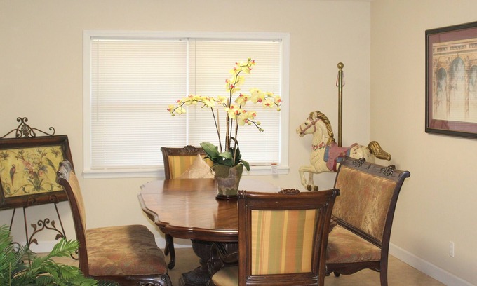 Duncan House | Duncan Home on the Main Near GSP Airport and BMW