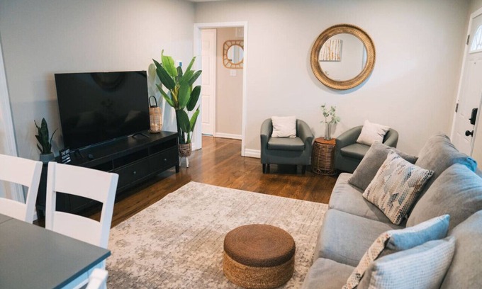 Miller Beach House | Dunes Haven - Just minutes from Lakefront