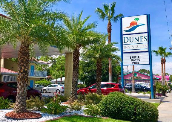 Savannah Beach Hotel | Dunes Inn & Suites - Tybee Island