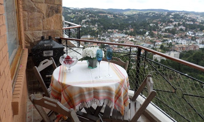 Campos do Jordao Apartment | Duplex apartment in condominium with 2 suites and the best view of Campos