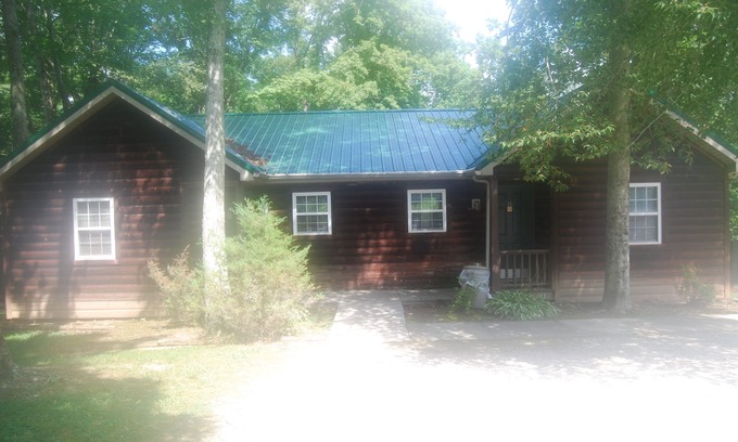 Russell Springs Cabin | Duplex Cabin A & B (Both Sides) @ LakePointe Resort
