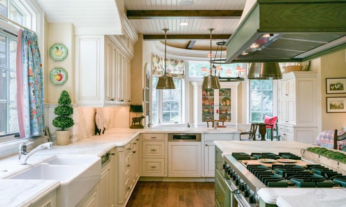 Hailey House | Eagle Lake Estate