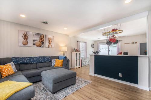 New Buffalo House | Eagle's Beach Nest