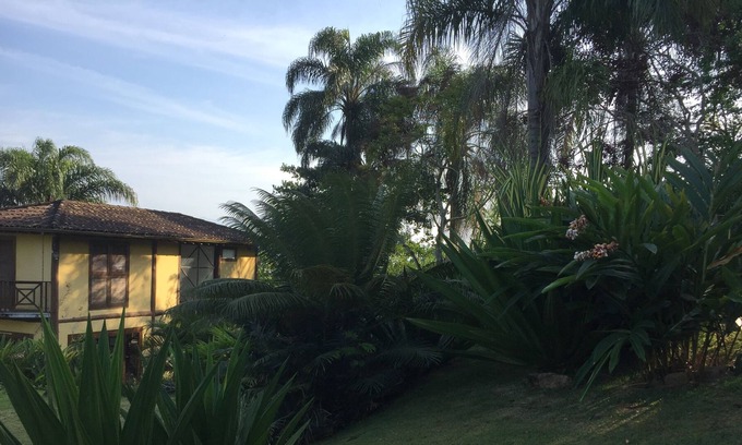 Pontal Bed & Breakfast | EannA House ............