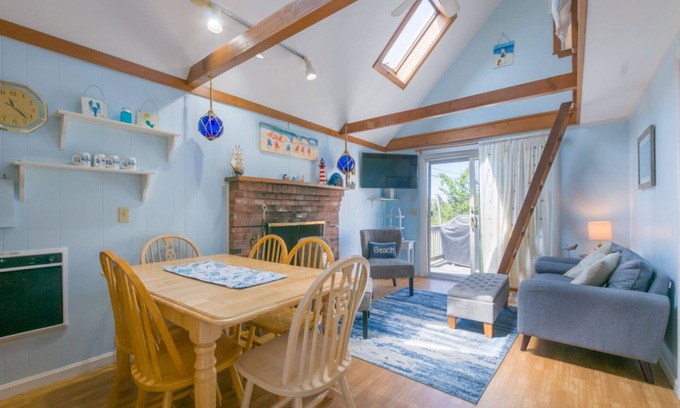 Sandwich Cottage | East Sandwich Escape—Deck, Beach & Summer Fun