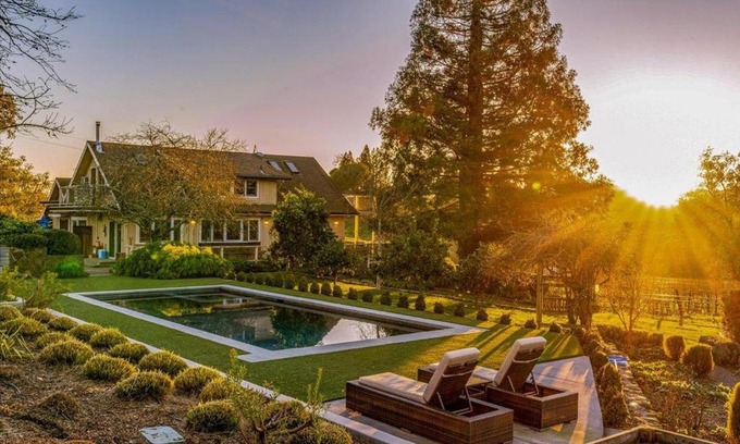 Windsor House | Eastside Eden A Wine Country Escape