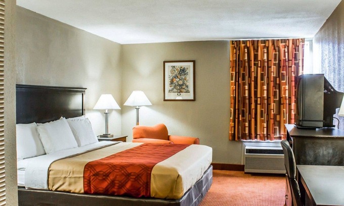 Burlington Hotel | Econo Lodge Burlington I-40