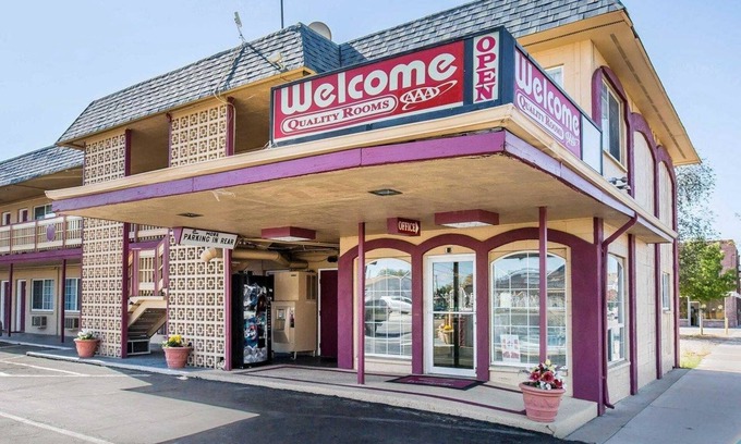 Fallon Hotel | Econo Lodge Fallon Naval Air Station Area