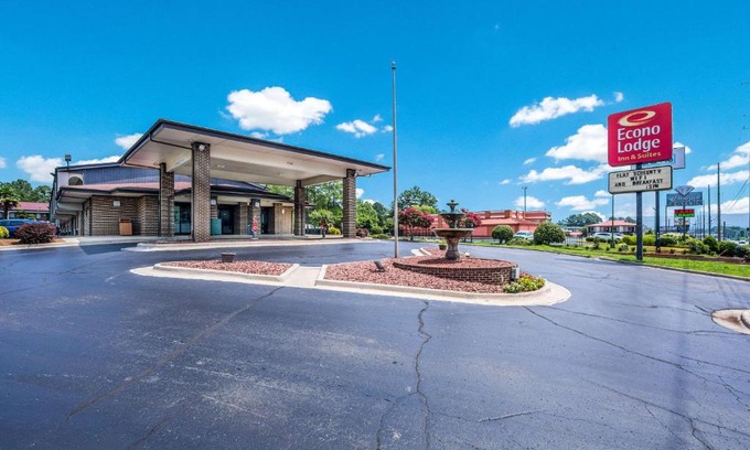 Huntsville Hotel | Econo Lodge Inn & Suites Huntsville University Area