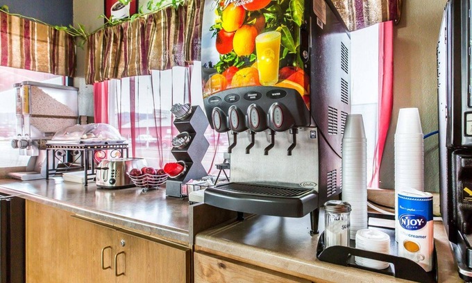 Yreka Hotel | Econo Lodge Inn & Suites Yreka