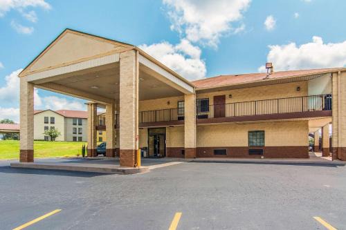 Jasper Hotel | Econo Lodge Jasper
