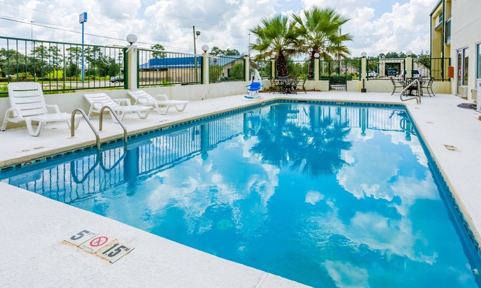 Picayune Hotel | Econo Lodge Picayune