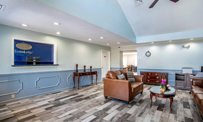 Tupelo Hotel | Econo Lodge Tupelo Barnes Crossing