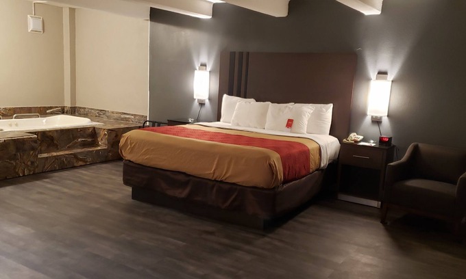 Donalsonville Hotel | Econo Lodge