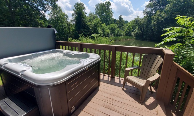 Rockbridge Cabin | Edgewater Escape A-frame Cabin (Hocking Hills Area)