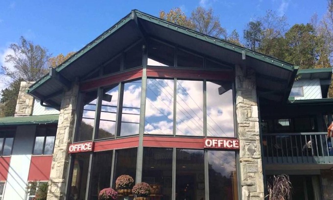 Cherokee Hotel | El Camino Motel