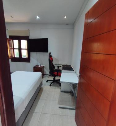 Pilar Villa | El Castillo