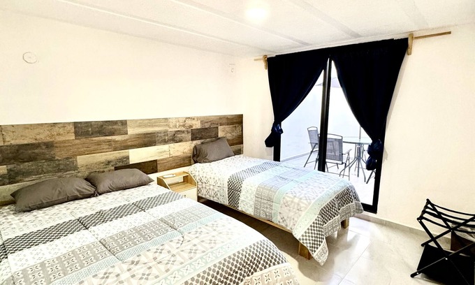 Puerto Juarez Apartment | El Departamento Lunero