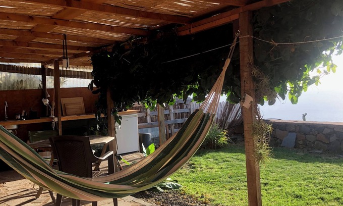 Santo Domingo Cottage | El Pajero, small country house with sea view and quiet location, close to the beach in summer