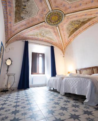 Almendral House | El palacete azul