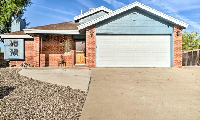 Biggs Field House | El Paso Escape with Private Pool 19 Mi to Dtwn