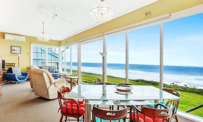 Hayborough House | "Elandra" Hayborough - Pet Friendly, No Fencing