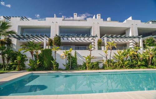 Casares Apartment | Elegant 2-bedroom apartment in the prestigious Finca Cortesin resort