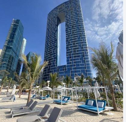 Dubai Marina Apartment | Elegant 2BR Apt Address Beach Resort