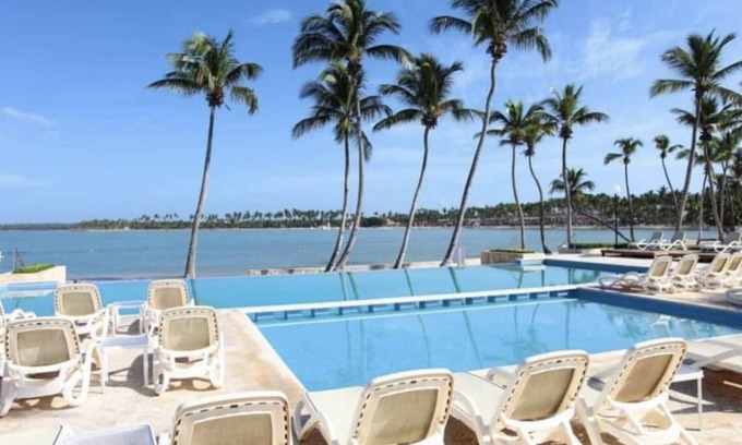 El Soco Apartment | Elegant 2BR APT w/PGA Golf, Pool & Beach Club