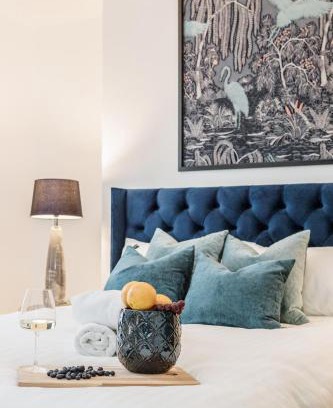 Holland Park Apartment | Elegant 3Bed Apartment in Kensington Olympia