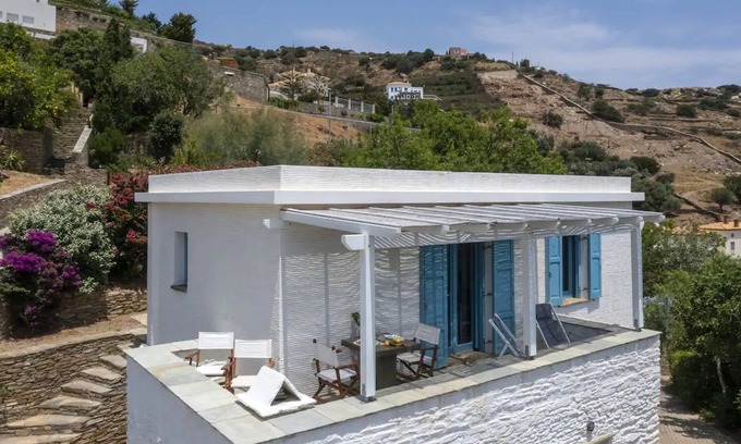 Steniai Villa | Elegant Andros Beach House | Villa Stenies Aspro | 2 bedrooms