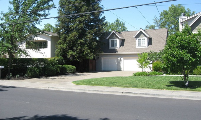 St. Helena Apartment | Elegant Apartment Near Downtown St. Helena