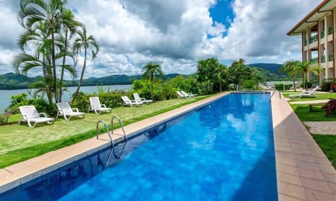 Playa Flamingo Condo | Elegant Condo with Brand-New Fixtures, Shaded Tropical Terrace, and Secluded Bea