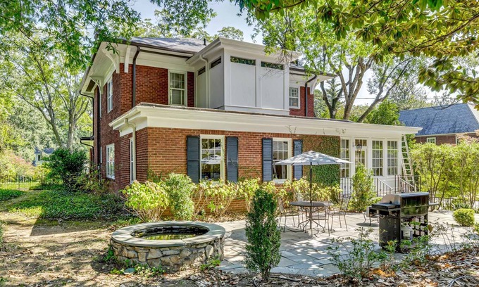 Old Irving Park House | Elegant House with Patio in Greensboro