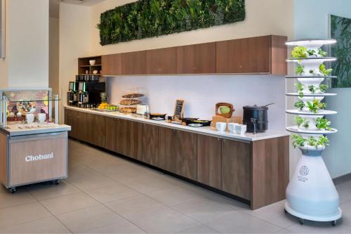 D Street - West Broadway Hotel | Element Boston Seaport District