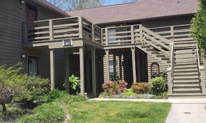 Ozone Apartment | Elevation 2600 on Renegade Mountain