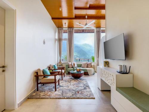 Bhimtal Villa | ELIVAAS 3 BHK With Balcony & Lake View - Antarmann Casa Mirage