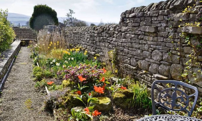 Carperby House | Ellerlands - Three Bedroom House, Sleeps 4