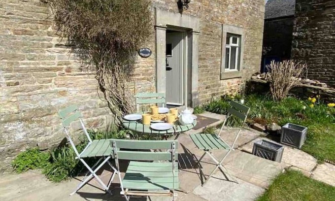 Leyburn Cottage | Elm Tree Cottage stunning Dales cottage and garden