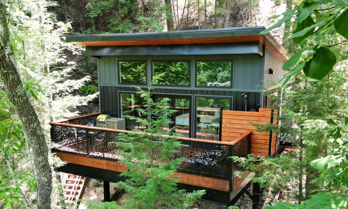 Double Springs Cabin | Elora's Cabin at Sylvan Haus