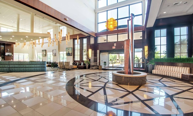 Westover Hotel | Embassy Suites by Hilton Fayetteville Fort Bragg