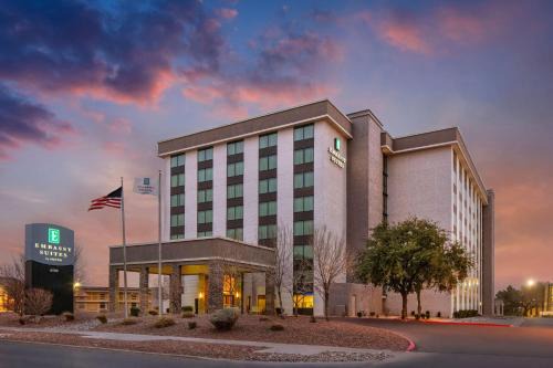 El Paso Hotel | Embassy Suites by Hilton El Paso