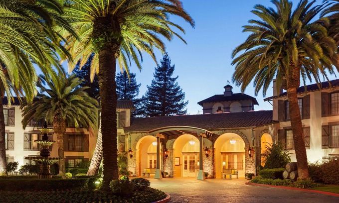 Napa Resort | Embassy Suites by Hilton Napa Valley