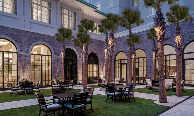 Old Village Historical District Hotel | Embassy Suites by Hilton Charleston Harbor Mt. Pleasant