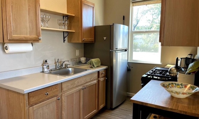 Middletown House | Emerald Lodge quiet efficiency