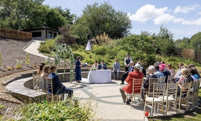 Newcastle Emlyn Hotel | Emlyn Hotel