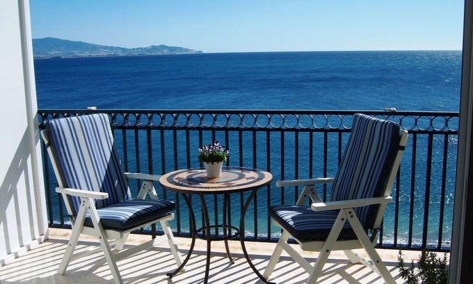 Velilla-Taramay Apartment | Enchanting apartment, 1st beach line, panoramic views, parking, fast internet