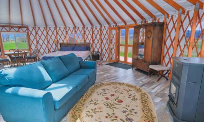 Swan Valley Apartment | Enchanting yurt in secluded mountain view setting