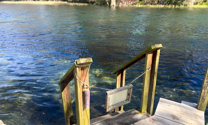 Dunnellon Cabin | End of the Rainbow Retreat!3-Bed Home on Rainbow River: Kayaks, Games, and more!